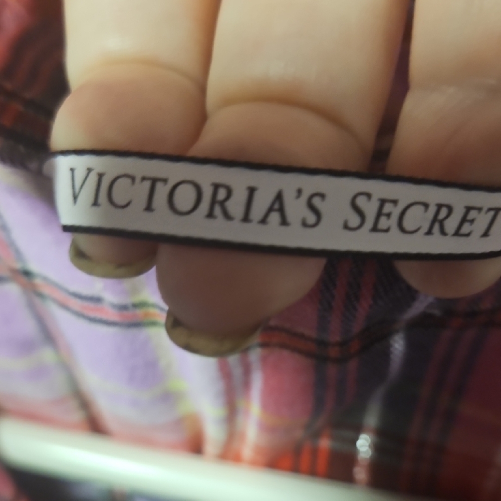 Victoria's Secret Red and Pink Pajama Set Intimates & Sleepwear - Picture 4 of 6